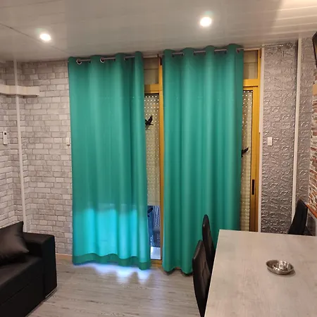 Estudio Atico Con Piscina 