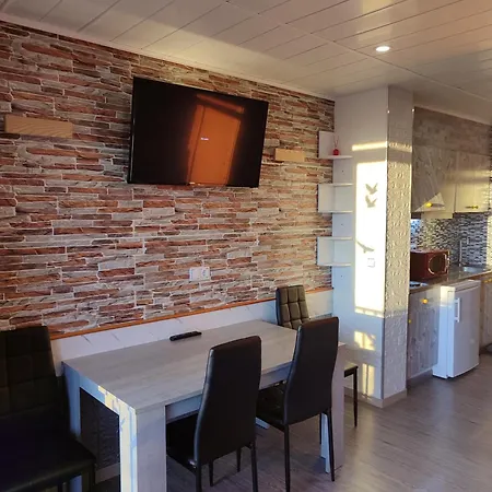 Estudio Atico Con Piscina 